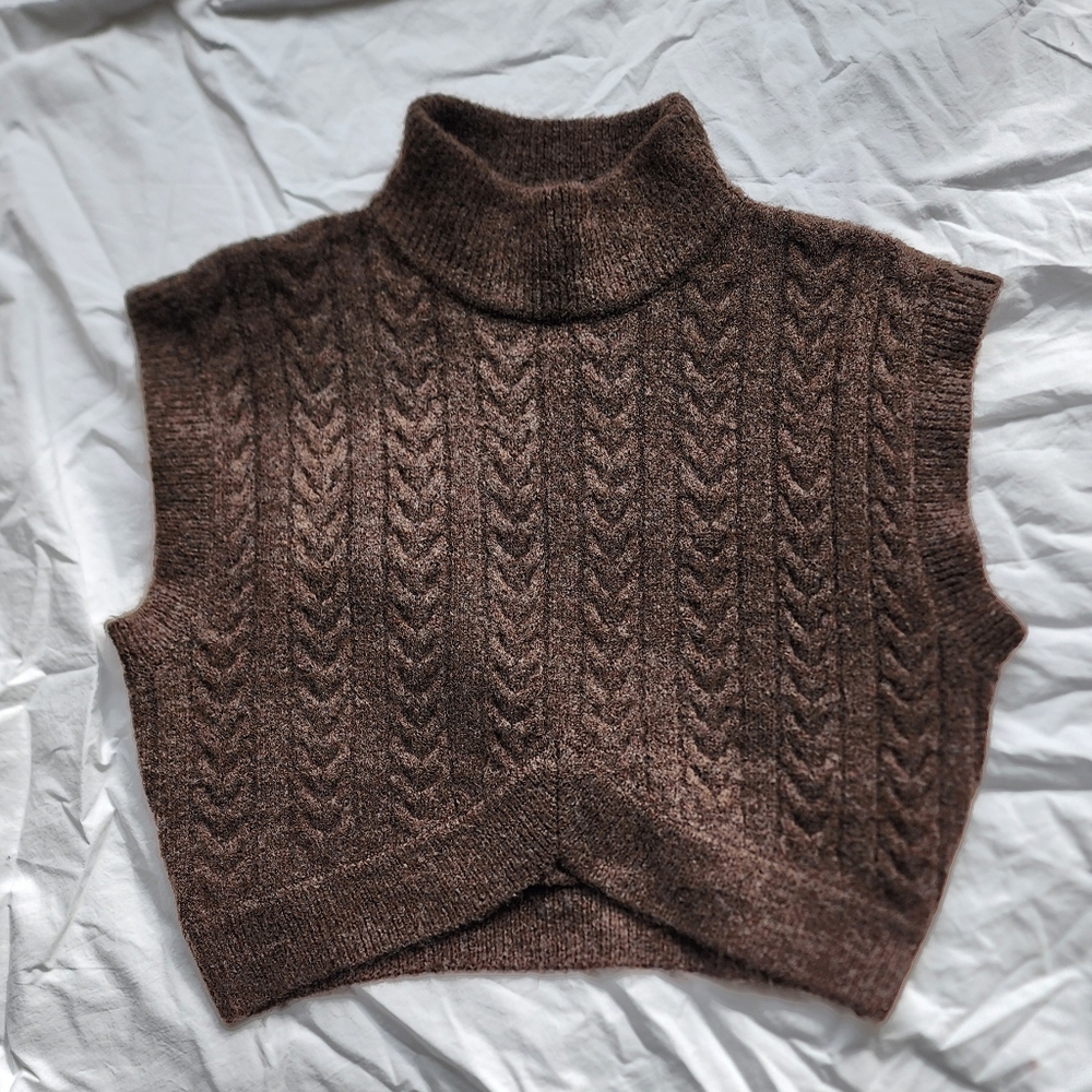 Crescent Anna Mock Neck Cropped Sleeveless Brown Sweater
